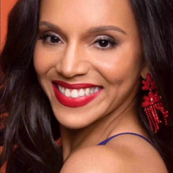 💋OutNilasCloset💋 - Picture 2 of 3